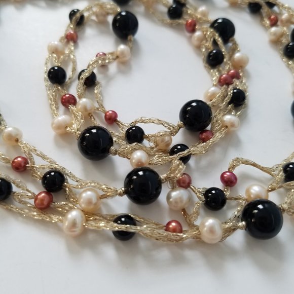 Woman's Long Necklace with Natural Pearl Black Onyx Silk thread - Picture 9 of 16